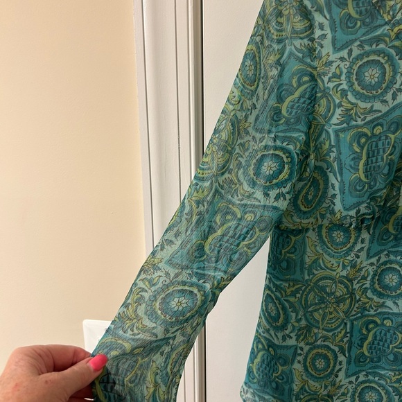 LOFT Women's Green Patterned Top - Picture 5 of 6